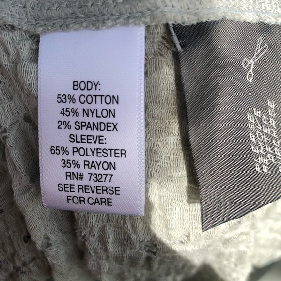 NWOT GREY simply Vera Wang long sleeve shirt - Picture 7 of 8